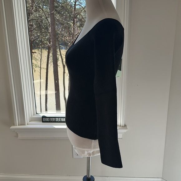 NWT TUCKERNUCK Black Knit Nicola Long Sleeve Off The Shoulder V Neck Top, Large - Picture 6 of 11